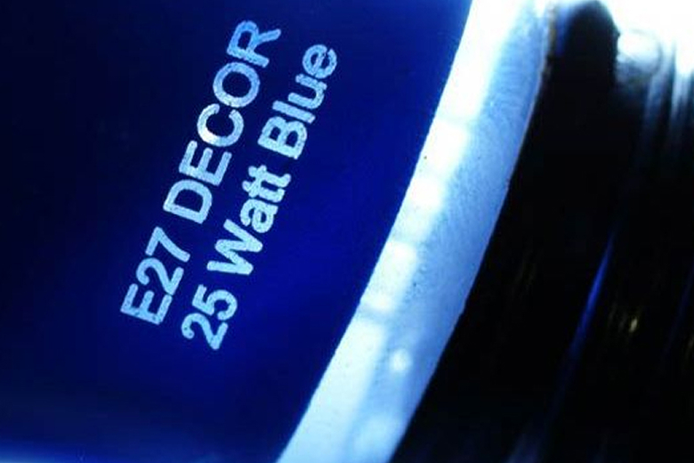 Abtrag der Beschichtung mit einem Faserlaser